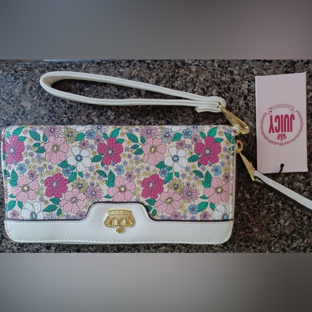 Juicy Couture Retro Floral Crowdpleaser Wallet Wristlet. 4” x 8”